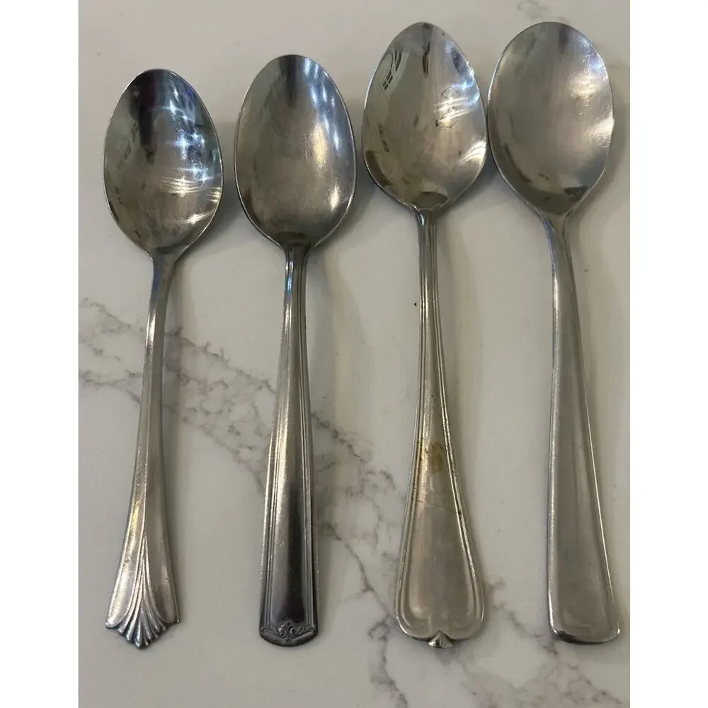 Vtg Lot of 4 Stainless Dinner Spoons Assorted 8” Flatware Silverware‎